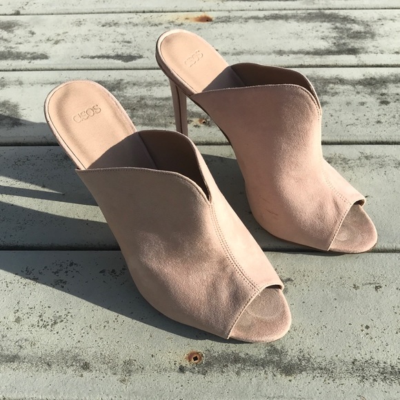 nude mules